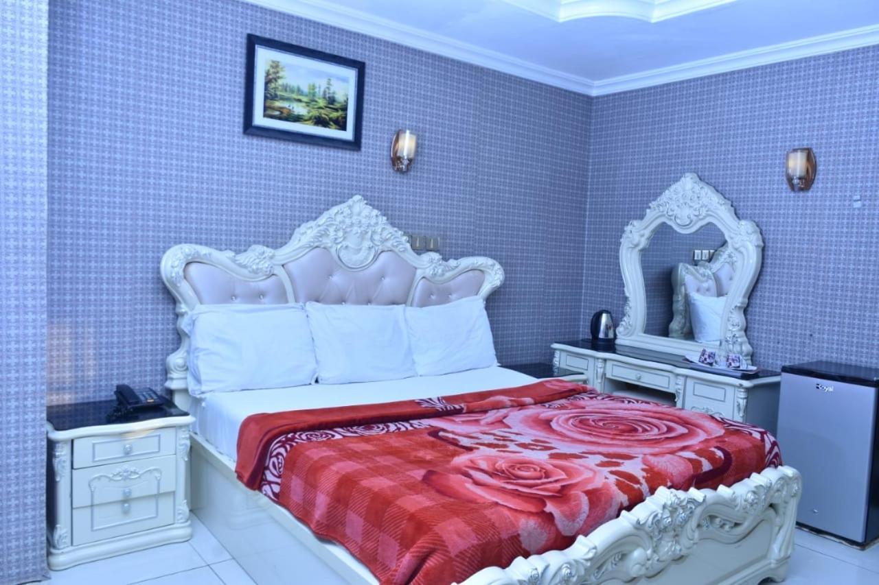 World Class Hotel & Apartments Abuja Exterior photo